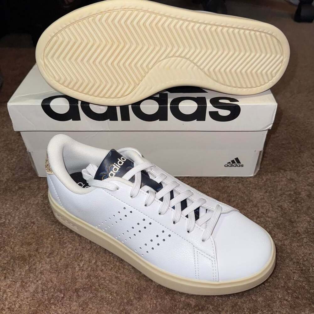 Adidas Advantage 2.0 Size 8 White Cloudfoam Animal Print Sneakers